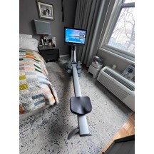 Hydrow 프로 로잉 머신